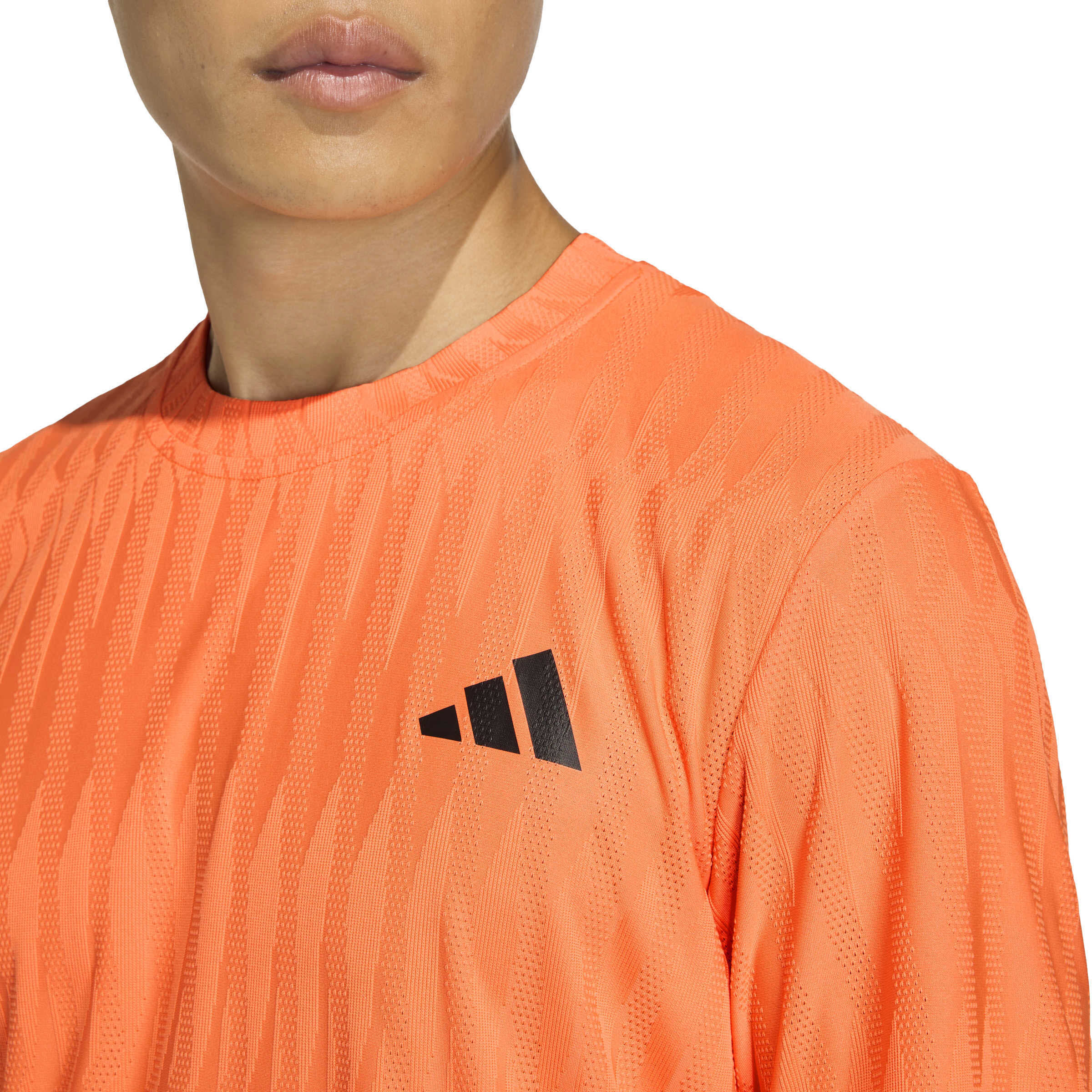 T FREELIFT TEE